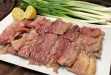 الفسيخ والرنجة في شم النسيم.. طقس مصري متوارث يختزل بهجة الربيع