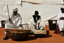 الطبلة السودانية.. طقس نسائي يختزل الفرح ويجسد قوة الروابط الاجتماعية