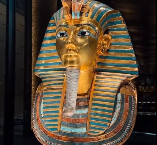 توت عنخ آمون الملك الصغير الذي أسر العالم