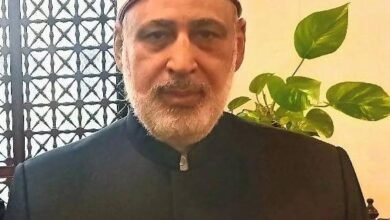 المهندس أيمن حافظ عفره يهنئ فضيلة الشيخ أيمن عبد الغني لتكليفه بتيسير أعمال وكيل الأزهر الشريف