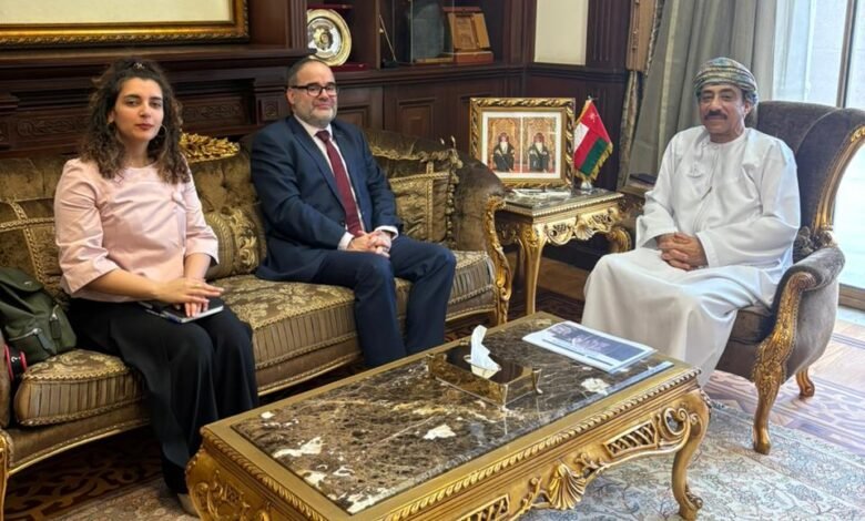 السفير عبد الله الرحبي يستقبل مدير شؤون الأونروا في الضفة الغربية