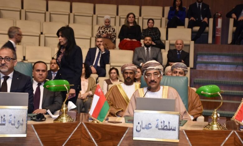 لقاء مصري–فنلندي يعزز الحوار مع الدول العربية بحضور سفير عُمان