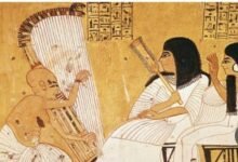 ​(الهارب) قيثارة السماء التي عزفت أولى الألحان من قلب مصر القديمة