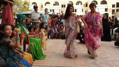 “الزفة العدنية” في جنوب اليمن.. موكب العرس الذي يحول الشوارع إلى مسرح للفرح