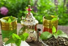 طقس أتاي المغربي.. شاي النعناع كرمز للضيافة والهوية الثقافية في المغرب
