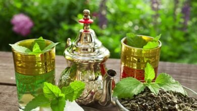 طقس أتاي المغربي.. شاي النعناع كرمز للضيافة والهوية الثقافية في المغرب