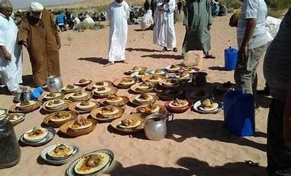 الوعدة في الجزائر.. موسم شعبي يجمع القبائل حول الطعام والذكر والتراث