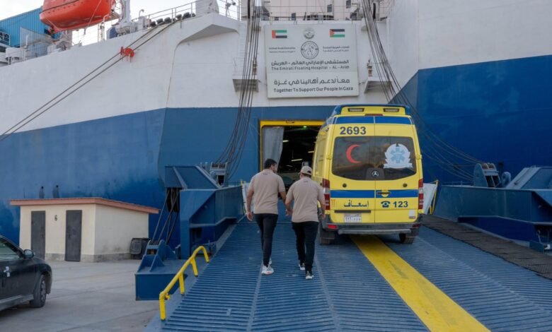 ضمن عملية "الفارس الشهم 3".. المستشفى الإماراتي العائم في العريش يستقبل 5 حالات جديدة من قطاع غزة