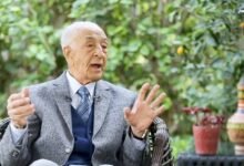 فهمي عمر.. "شيخ الإذاعيين" الذي خرج من قلب الهمامية وصنع عصرًا ذهبيًا للإذاعة المصرية