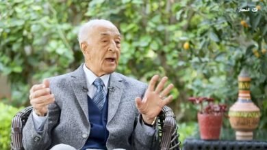 فهمي عمر.. "شيخ الإذاعيين" الذي خرج من قلب الهمامية وصنع عصرًا ذهبيًا للإذاعة المصرية